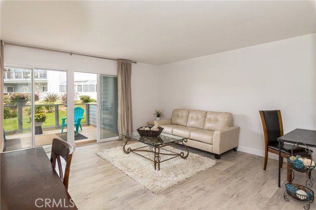 250 The Village, Redondo Beach, California 90277, ,1 BathroomBathrooms,Residential,Sold,The Village,SB17098033