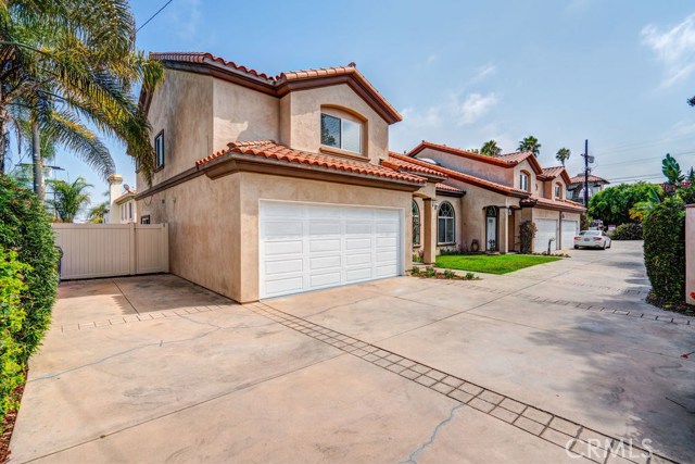 1905 Dufour Avenue, Redondo Beach, California 90278, 4 Bedrooms Bedrooms, ,2 BathroomsBathrooms,Residential,Sold,Dufour,SB20175941