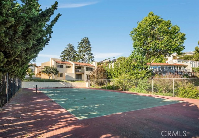 1216 Via Zumaya, Palos Verdes Estates, California 90274, 4 Bedrooms Bedrooms, ,4 BathroomsBathrooms,Residential,Sold,Via Zumaya,PV18145766