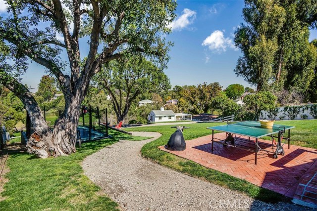 37 Dapplegray Lane, Rolling Hills Estates, California 90274, 4 Bedrooms Bedrooms, ,3 BathroomsBathrooms,Residential,Sold,Dapplegray,PV19062488