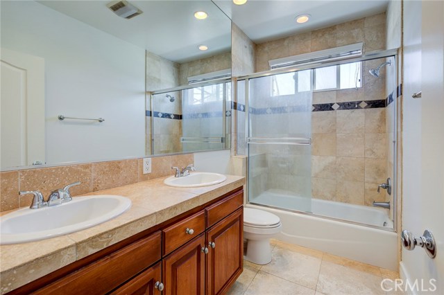 2502 Rockefeller Lane, Redondo Beach, California 90278, 4 Bedrooms Bedrooms, ,2 BathroomsBathrooms,Residential,Sold,Rockefeller,SB18199210