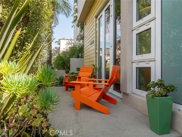 448 31st Street, Manhattan Beach, California 90266, 3 Bedrooms Bedrooms, ,2 BathroomsBathrooms,Residential,Sold,31st,SB20192689