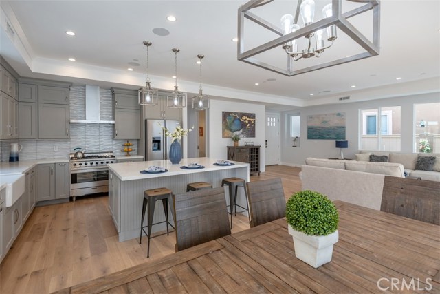 2410 Huntington Lane, Redondo Beach, California 90278, 4 Bedrooms Bedrooms, ,3 BathroomsBathrooms,Residential,Sold,Huntington,PV18242024