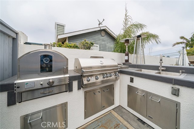 1921 Speyer Lane, Redondo Beach, California 90278, 4 Bedrooms Bedrooms, ,3 BathroomsBathrooms,Residential,Sold,Speyer,PV19099072