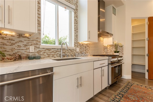 2201 Ripley Avenue, Redondo Beach, California 90278, 5 Bedrooms Bedrooms, ,5 BathroomsBathrooms,Residential,Sold,Ripley,SB20125595