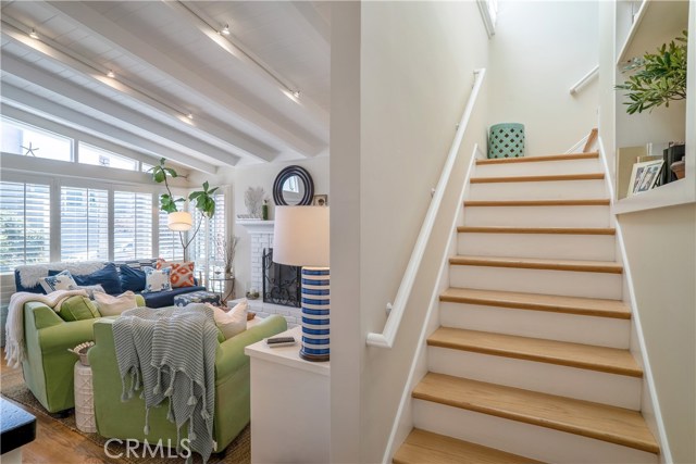 465 28th Street, Manhattan Beach, California 90266, 3 Bedrooms Bedrooms, ,3 BathroomsBathrooms,Residential,Sold,28th,SB19069808