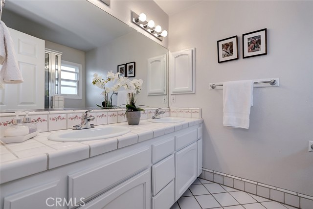 2413 Harriman Lane, Redondo Beach, California 90278, 3 Bedrooms Bedrooms, ,1 BathroomBathrooms,Residential,Sold,Harriman,SB21054832