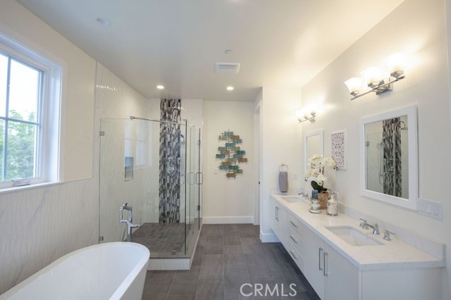 2309 Voorhees Avenue, Redondo Beach, California 90278, 4 Bedrooms Bedrooms, ,3 BathroomsBathrooms,Residential,Sold,Voorhees,SB19080678