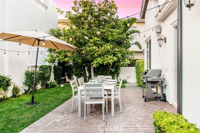 2204 Bataan Road, Redondo Beach, California 90278, 4 Bedrooms Bedrooms, ,4 BathroomsBathrooms,Residential,Sold,Bataan,SB21148388