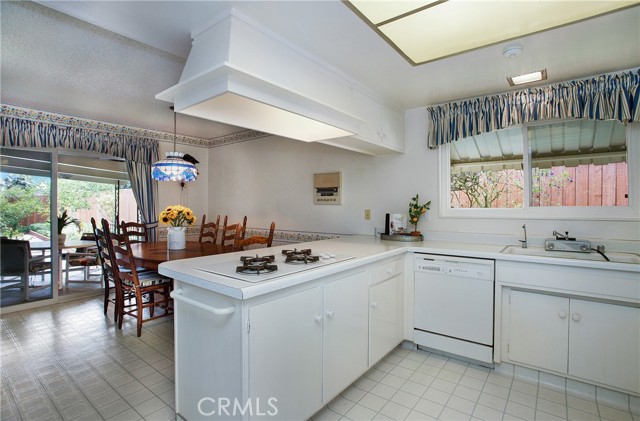 5532 Scotwood Drive, Rancho Palos Verdes, California 90275, 4 Bedrooms Bedrooms, ,3 BathroomsBathrooms,Residential,Sold,Scotwood,OC21104626