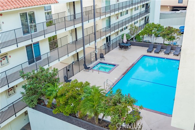 1720 Ardmore Avenue, Hermosa Beach, California 90254, 1 Bedroom Bedrooms, ,1 BathroomBathrooms,Residential,Sold,Ardmore,RS20224669