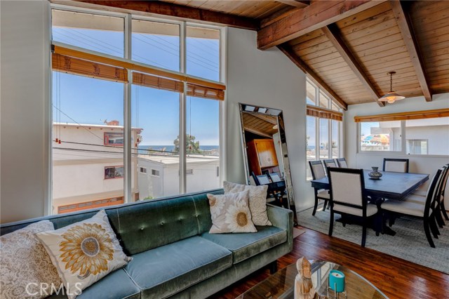 1965 Manhattan Avenue, Hermosa Beach, California 90254, 3 Bedrooms Bedrooms, ,2 BathroomsBathrooms,Residential,Sold,Manhattan,SB20021506