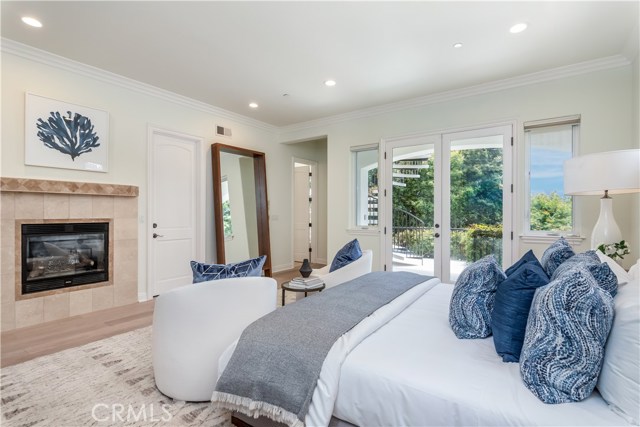 700 Avenue C, Redondo Beach, California 90277, 5 Bedrooms Bedrooms, ,5 BathroomsBathrooms,Residential,Sold,Avenue C,SB19123719