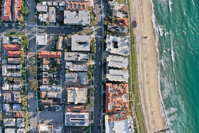 520 Esplanade, Redondo Beach, California 90277, 3 Bedrooms Bedrooms, ,2 BathroomsBathrooms,Residential,Sold,Esplanade,SB19051204