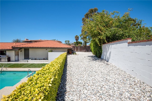 2820 Via Neve, Palos Verdes Estates, California 90274, 3 Bedrooms Bedrooms, ,1 BathroomBathrooms,Residential,Sold,Via Neve,SB21090867