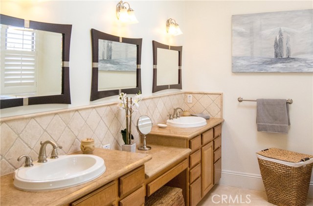 2414 Gates Avenue, Redondo Beach, California 90278, 4 Bedrooms Bedrooms, ,2 BathroomsBathrooms,Residential,Sold,Gates,SB18166525