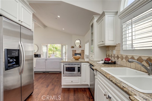 228 Juanita Avenue, Redondo Beach, California 90277, 4 Bedrooms Bedrooms, ,2 BathroomsBathrooms,Residential,Sold,Juanita,SB20139705