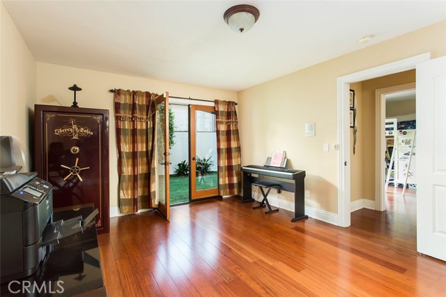 502 Juanita Avenue, Redondo Beach, California 90277, 3 Bedrooms Bedrooms, ,2 BathroomsBathrooms,Residential,Sold,Juanita,OC17042114