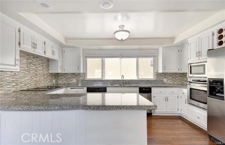 225 25th Street, Manhattan Beach, California 90266, 5 Bedrooms Bedrooms, ,4 BathroomsBathrooms,Residential,Sold,25th,SB19199643