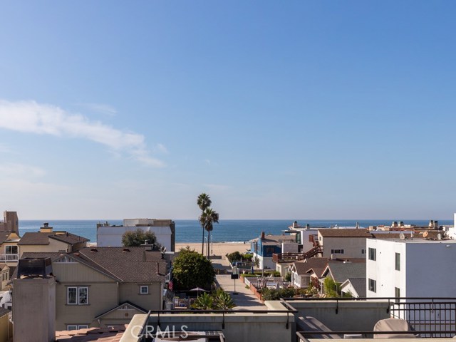 648 Hermosa Avenue, Hermosa Beach, California 90254, 3 Bedrooms Bedrooms, ,3 BathroomsBathrooms,Residential,Sold,Hermosa,SB19268751