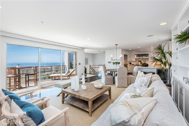 315 24th Street, Manhattan Beach, California 90266, 3 Bedrooms Bedrooms, ,3 BathroomsBathrooms,Residential,Sold,24th,SB19094149