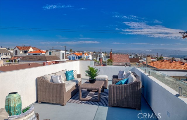 246 30th Street, Hermosa Beach, California 90254, 4 Bedrooms Bedrooms, ,4 BathroomsBathrooms,Residential,Sold,30th,SB19212204