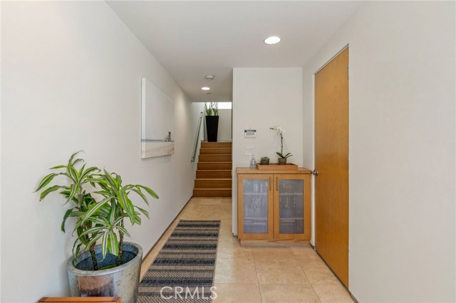 407 11th Street, Hermosa Beach, California 90254, 3 Bedrooms Bedrooms, ,2 BathroomsBathrooms,Residential,Sold,11th,SB20123625