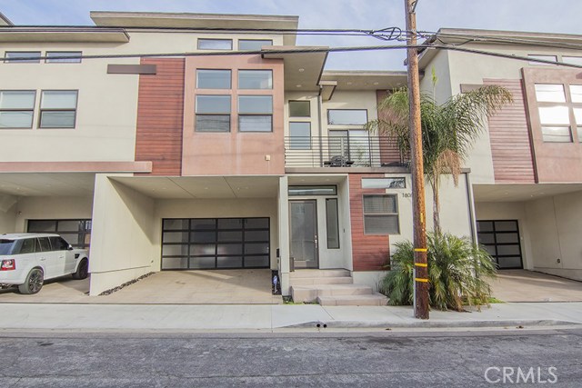 1808 Perkins Lane, Redondo Beach, California 90278, 3 Bedrooms Bedrooms, ,3 BathroomsBathrooms,Residential,Sold,Perkins,SB20003243