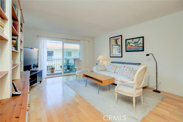 1707 Pacific Coast, Hermosa Beach, California 90254, 2 Bedrooms Bedrooms, ,2 BathroomsBathrooms,Residential,Sold,Pacific Coast,SB19021839