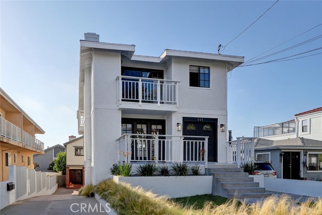 111 Lucia Avenue, Redondo Beach, California 90277, 3 Bedrooms Bedrooms, ,2 BathroomsBathrooms,Residential,Sold,Lucia,SB18257777