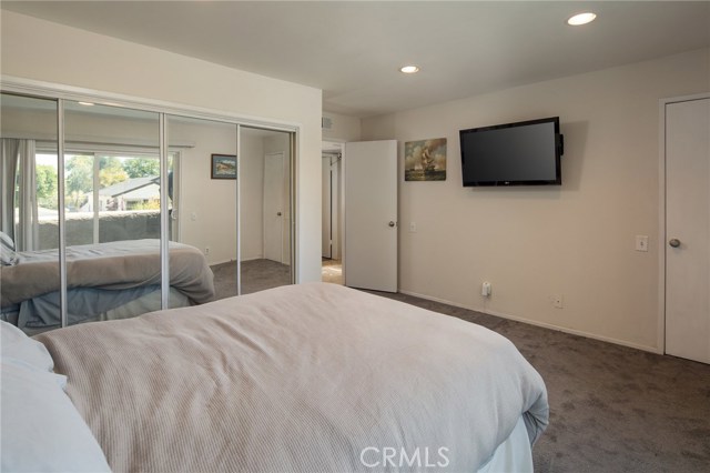 834 Lucia Avenue, Redondo Beach, California 90277, 3 Bedrooms Bedrooms, ,2 BathroomsBathrooms,Residential,Sold,Lucia,SB18180242