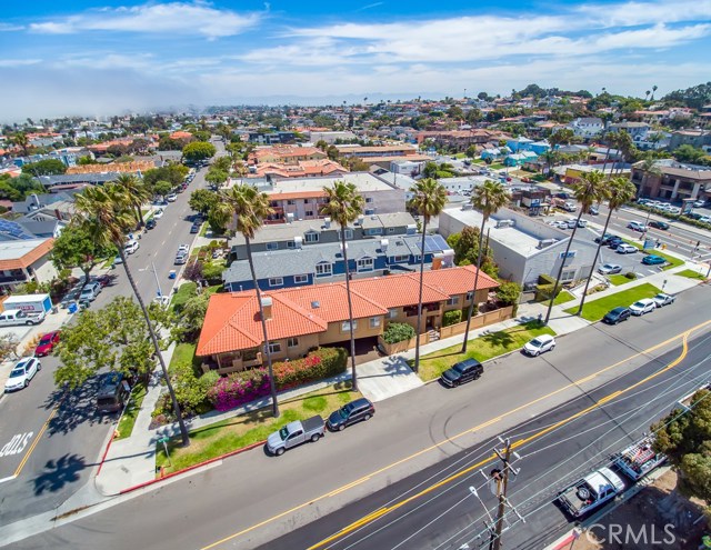 726 Elvira Avenue, Redondo Beach, California 90277, 3 Bedrooms Bedrooms, ,2 BathroomsBathrooms,Residential,Sold,Elvira,SB19129651