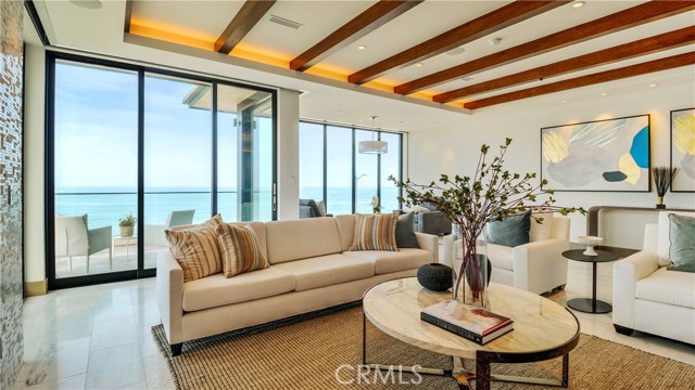 1000 Esplanade, Redondo Beach, California 90277, 2 Bedrooms Bedrooms, ,2 BathroomsBathrooms,Residential,Sold,Esplanade,SB17089319