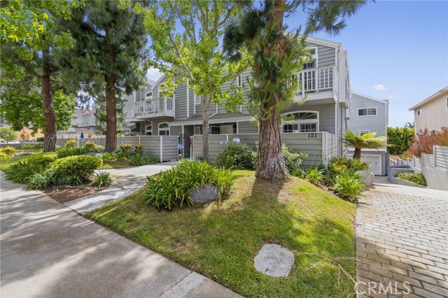 125 Lucia Avenue, Redondo Beach, California 90277, 3 Bedrooms Bedrooms, ,1 BathroomBathrooms,Residential,Sold,Lucia,SB20095543