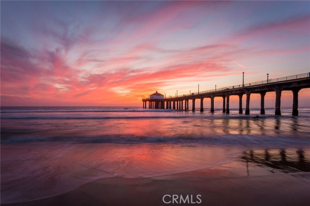 720 Manhattan Beach Boulevard, Manhattan Beach, California 90266, 2 Bedrooms Bedrooms, ,2 BathroomsBathrooms,Residential,Sold,Manhattan Beach,SB20242786