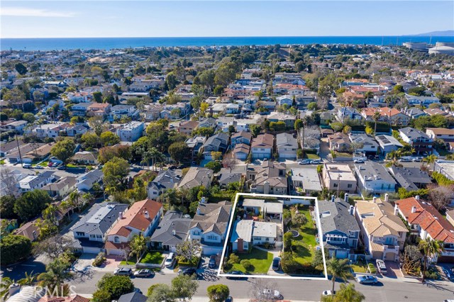 3201 Maple Avenue, Manhattan Beach, California 90266, 2 Bedrooms Bedrooms, ,1 BathroomBathrooms,Residential,Sold,Maple,SB21009787