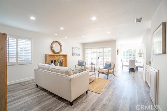 Family Room, Breakfast Area