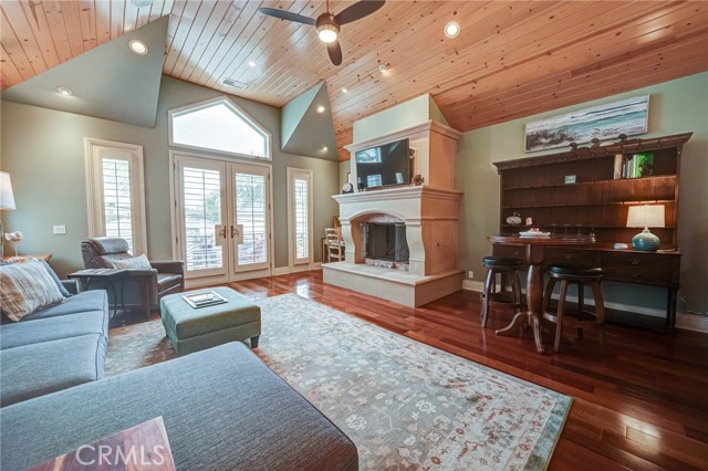 517 12th Street, Manhattan Beach, California 90266, 4 Bedrooms Bedrooms, ,3 BathroomsBathrooms,Residential,Sold,12th,SB21070513