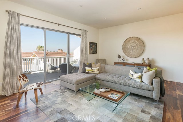 222 Guadalupe Avenue, Redondo Beach, California 90277, 4 Bedrooms Bedrooms, ,1 BathroomBathrooms,Residential,Sold,Guadalupe,SB19253760