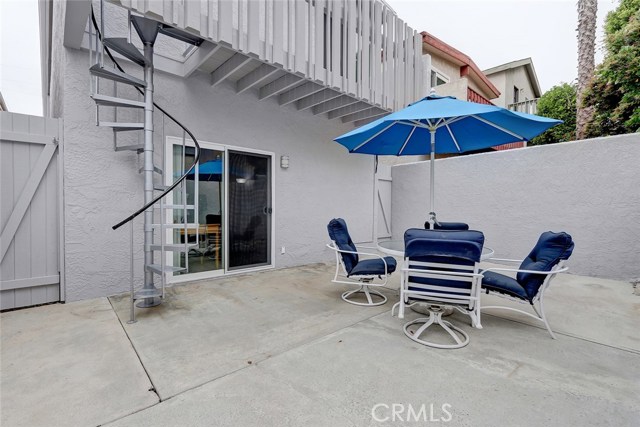 1704 Haynes Lane, Redondo Beach, California 90278, 3 Bedrooms Bedrooms, ,2 BathroomsBathrooms,Residential,Sold,Haynes,SB19142803