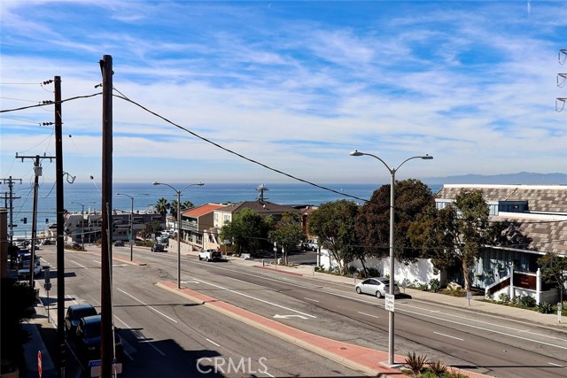 424 Rosecrans Avenue, Manhattan Beach, California 90266, 3 Bedrooms Bedrooms, ,2 BathroomsBathrooms,Residential,Sold,Rosecrans,SB18264456