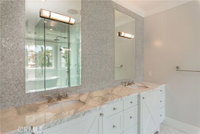 1436 23rd Street, Manhattan Beach, California 90266, 6 Bedrooms Bedrooms, ,6 BathroomsBathrooms,Residential,Sold,23rd,SB19158776