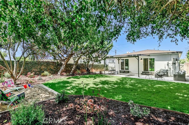 1012 Rosecrans Avenue, Manhattan Beach, California 90266, 3 Bedrooms Bedrooms, ,1 BathroomBathrooms,Residential,Sold,Rosecrans,SB20083912