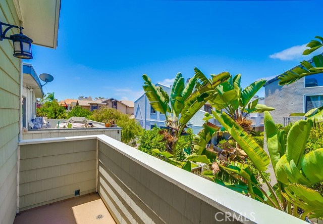 105 S Prospect Avenue, Redondo Beach, California 90277, 4 Bedrooms Bedrooms, ,2 BathroomsBathrooms,Residential,Sold,S Prospect,SB18121161