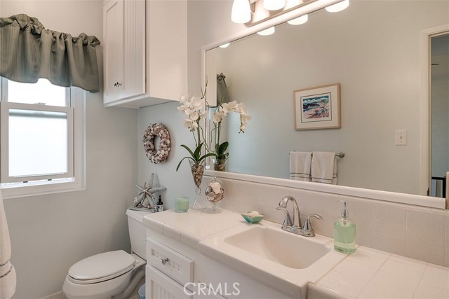 463 36th Place, Manhattan Beach, California 90266, 2 Bedrooms Bedrooms, ,1 BathroomBathrooms,Residential,Sold,36th,SB19098375