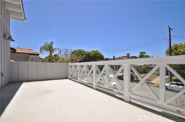 118 Irena Avenue, Redondo Beach, California 90277, 3 Bedrooms Bedrooms, ,2 BathroomsBathrooms,Residential,Sold,Irena,SB18141558