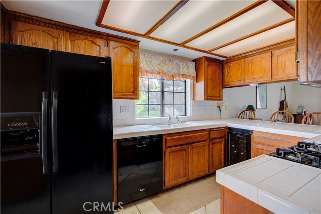 1924 Mathews Avenue, Redondo Beach, California 90278, 3 Bedrooms Bedrooms, ,2 BathroomsBathrooms,Residential,Sold,Mathews,SB19050062