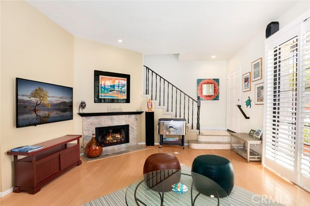 408 Avenue G, Redondo Beach, California 90277, 3 Bedrooms Bedrooms, ,1 BathroomBathrooms,Residential,Sold,Avenue G,SB17187838
