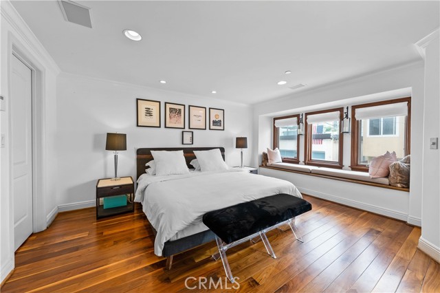 333 21st Place, Manhattan Beach, California 90266, 3 Bedrooms Bedrooms, ,3 BathroomsBathrooms,Residential,Sold,21st,SB21154619