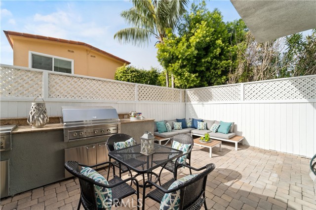 1621 Carver Street, Redondo Beach, California 90278, 3 Bedrooms Bedrooms, ,2 BathroomsBathrooms,Residential,Sold,Carver,SB21022183